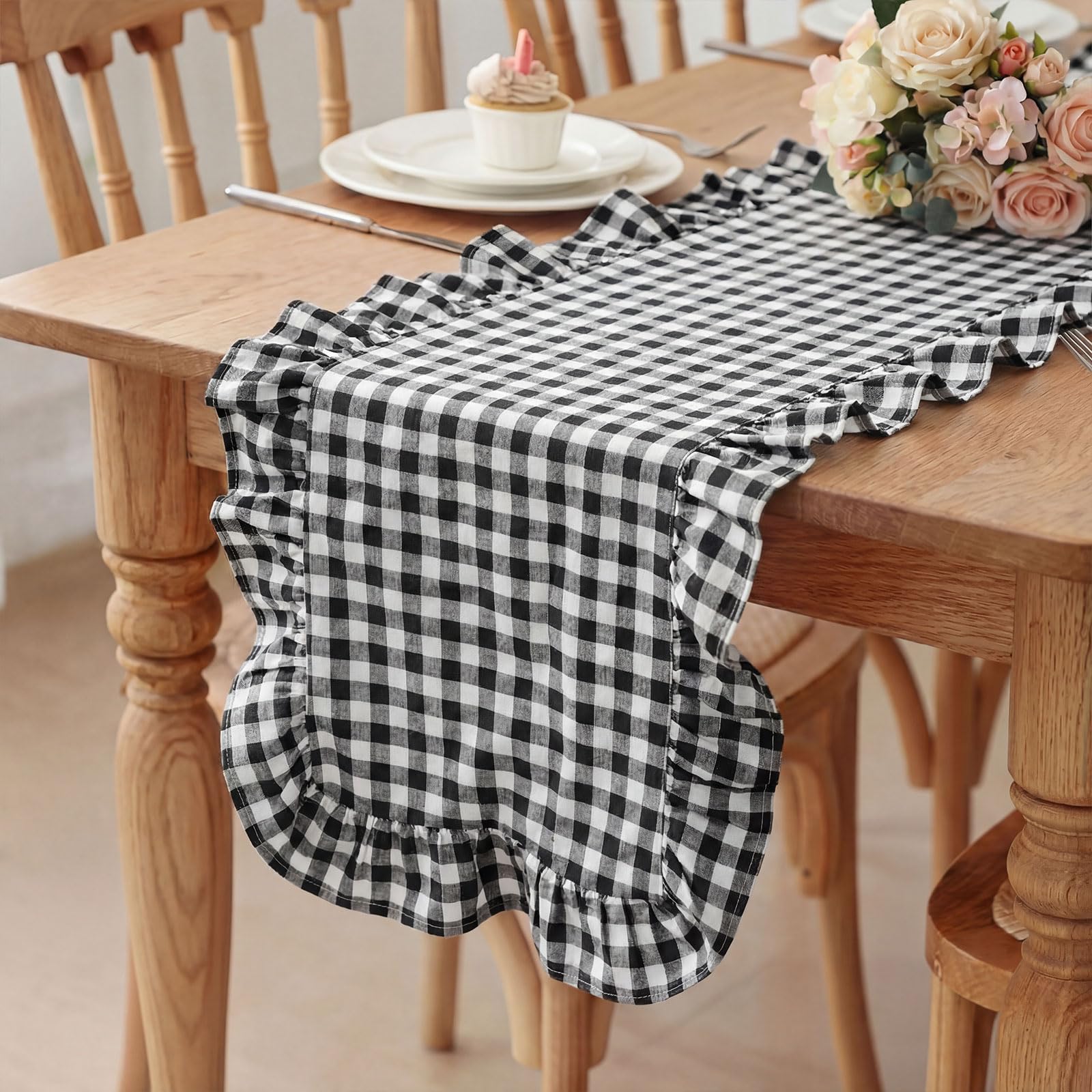 HunnmingRe 1 Pcs Blue Plaid Gingham Ruffle Table Runner 118 x 13.8'' Farmhouse Table Runner 100% Cotton Scalloped Long Dresser Scarves for Dining Room, Wedding, Kitchen Rustic Home Decor