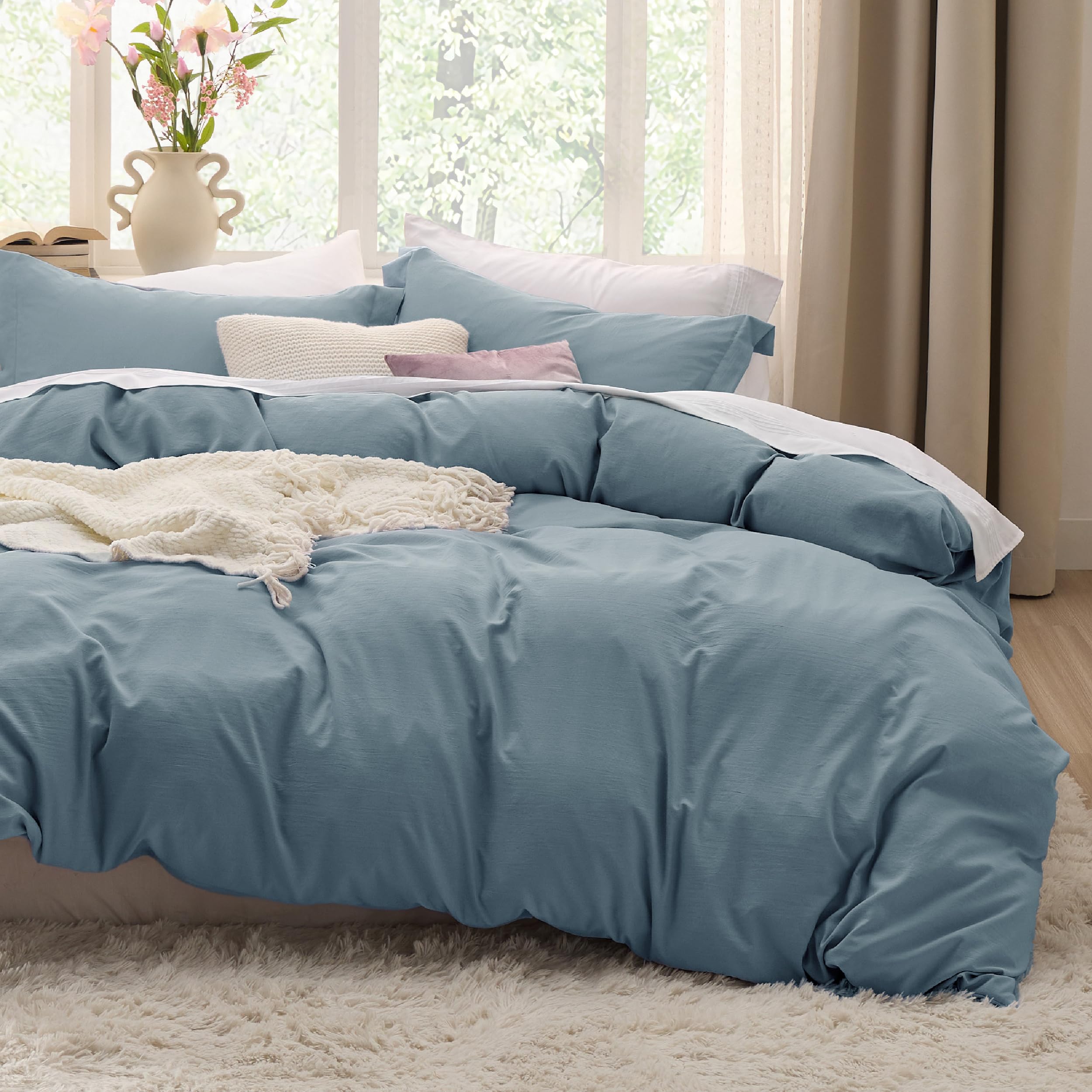 Bedsure White Duvet Cover Queen Size - 3 Pieces Prewashed Cotton-Like Polyester Extra Soft Bedding Set, Includes 1 Duvet Cover 90x90 Inches with Zipper Closure & 2 Pillow Shams, Comforter Not Included