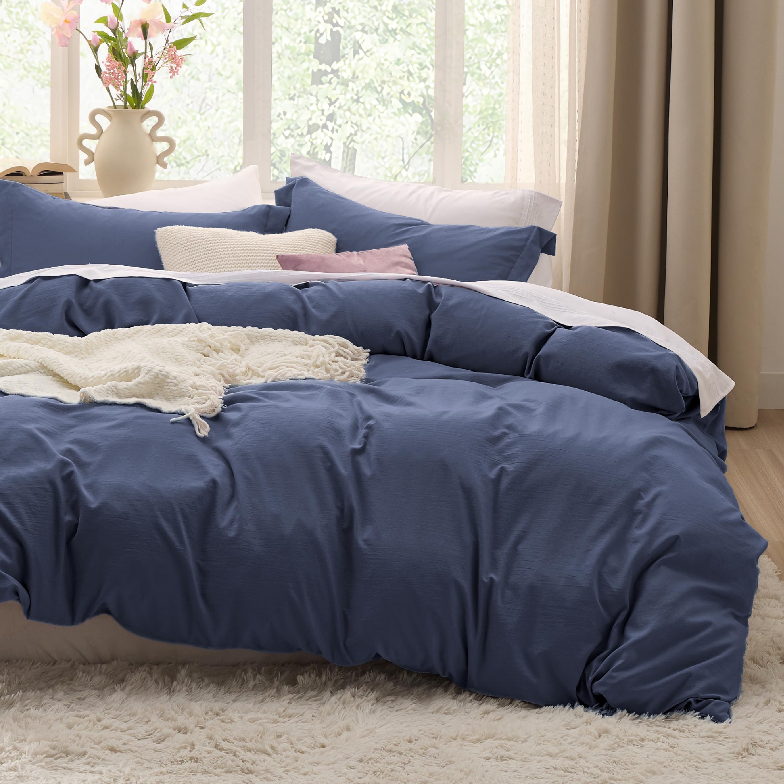 Bedsure White Duvet Cover Queen Size - 3 Pieces Prewashed Cotton-Like Polyester Extra Soft Bedding Set, Includes 1 Duvet Cover 90x90 Inches with Zipper Closure & 2 Pillow Shams, Comforter Not Included